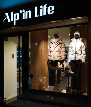 Instagram post from alp.inlife. This post is in position 4.